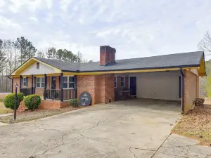 Near Lakes & Golfing: Spacious Loganville Home!