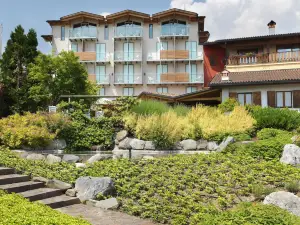Hotel Miralago