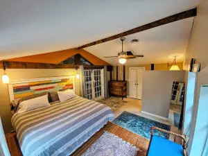 Historic Epperly Mill on Dodd Creek-1 mile from Floyd with 1 acre serene setting