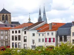 宜必思尚品香檳地區沙隆中心酒店