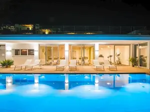 Hidalgo Suites