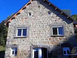 Les Roses Des Bois