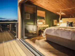 Tawny Lodge - Luxurious 1 Bedroom - Blossom Farm