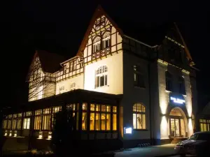 Wellnesshotel Waldquartier Gmbh