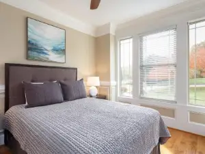 Premium Wifi! Luxurious Home in Asheville with Private Hot Tub!