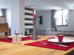 Apartment E3