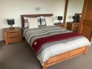 Omapere Beach Apartments