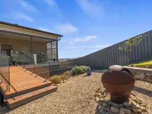 Sunset Retreat at Birkdale - 44 Birkdale Street