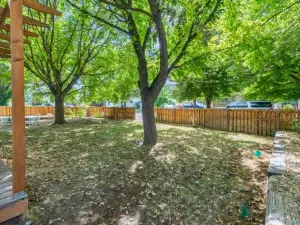 Modern Gatsby 2b15b Caldwell Near Golf Course!