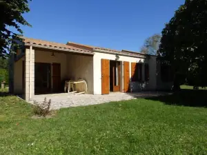 THE VILLA Allassins (Comfortable)