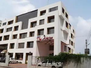 The Avalon, Durg