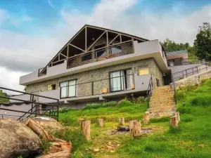 Leopardrock Wilderness Resort