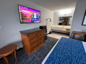 Travelodge by Wyndham Lincoln Northeast