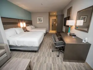 Holiday Inn Express & Suites Lake Charles South Casino Area