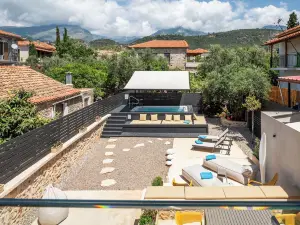 Cardamilia Suites