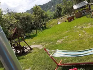 Retreat Holiday in Cozy Traditional House