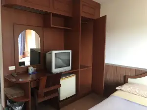 Sirimongkol Hotel