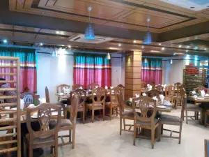 카스피아 더 홈