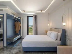 Acropol Golden Suites