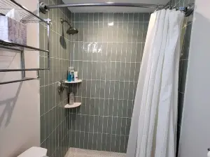 Circa 1868 Rock Schoolhouse Retreat