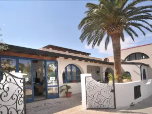 Hotel Aura