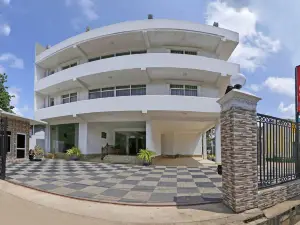Ronaka Airport Transit Hotel
