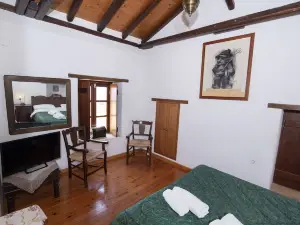 Goulas Traditional Guesthouse