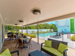 Mackay Oceanside Central Hotel Official