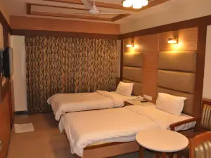 Hotel SMS Grand Inn