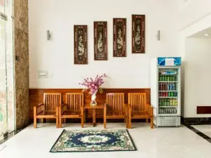 Ha Tien Hanh Phuc Hotel