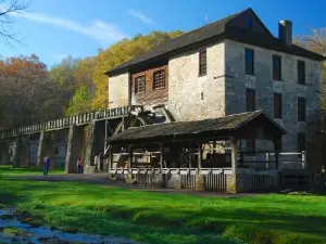 Spring Mill Inn