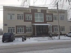 加爾莫尼亞酒店