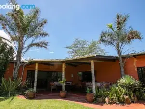 Punda Milias Lodge