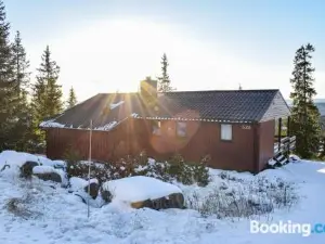Amazing Home in Sjusjen with Sauna and 3 Bedrooms