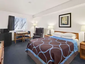 Super 8 by Wyndham Swift Current