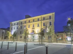 Kyriad Orange Centre