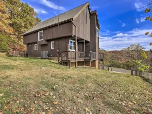 Updated Kingsport Home w/ Deck + Mtn Views!