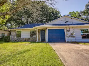 Pet-Friendly Pensacola Vacation Rental w/ Patio