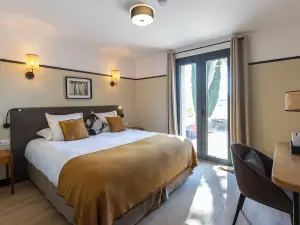 Les Villas du Chateau de Lastours