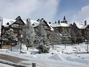 Baqueira Apartamentos Cota 1700 a Pie de Pistas