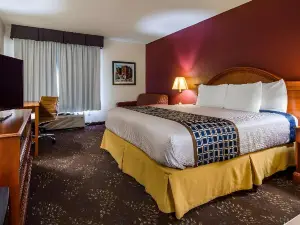 คลาเรียนพอยต์ อีแวนส์วิลล์นอร์ท