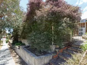 Maylands Riverside City Retreat