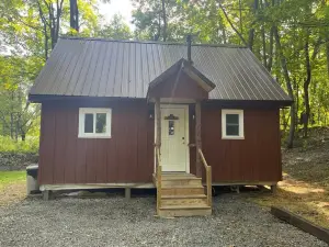 Will-Liv Cabin , 2 new cabins for larger family groups