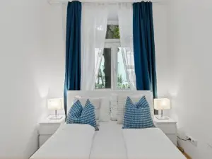 1 Bedroom Garden Apartment Near Schonbrunn