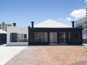 Loddeys Guesthouse