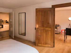 Stylish Apartment in the Heart of Zug by Airhome