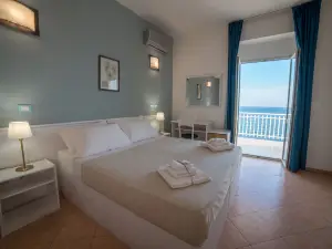 Perla Hotel