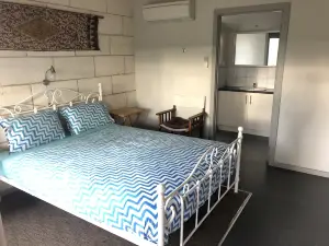 Port Campbell Guesthouse & Flash Packers
