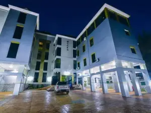Golden Grand Royale Hotel