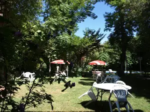 Gran Posada la Mesnada